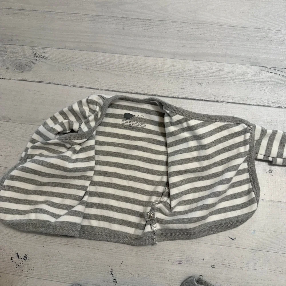 Primary baby grey and white kimono top‎ with grey pants 3/6 months